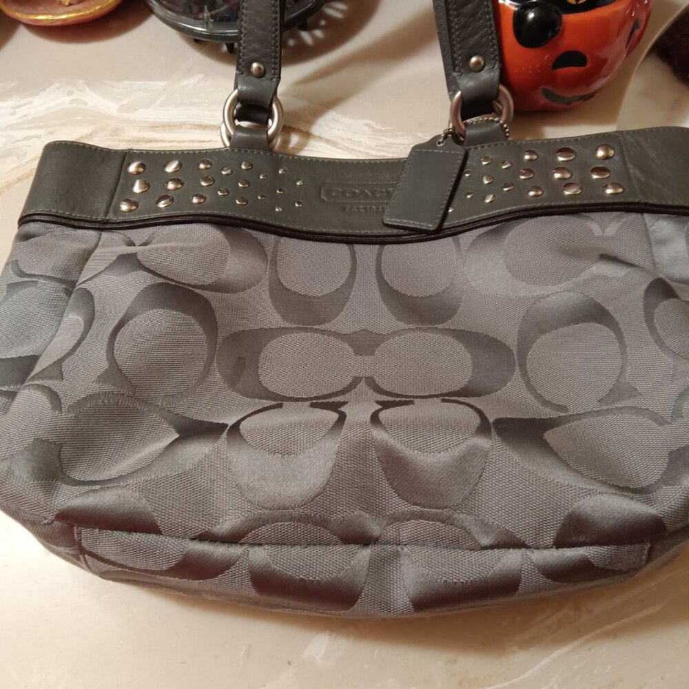 Couch Purse - Picture 4 of 4